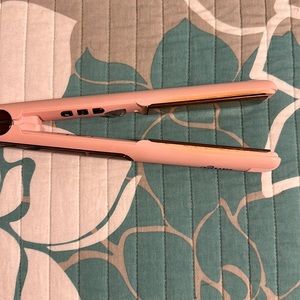 Lange pink hair straightener Used normal wear